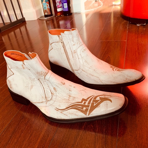 Robert Wayne Leather Boots